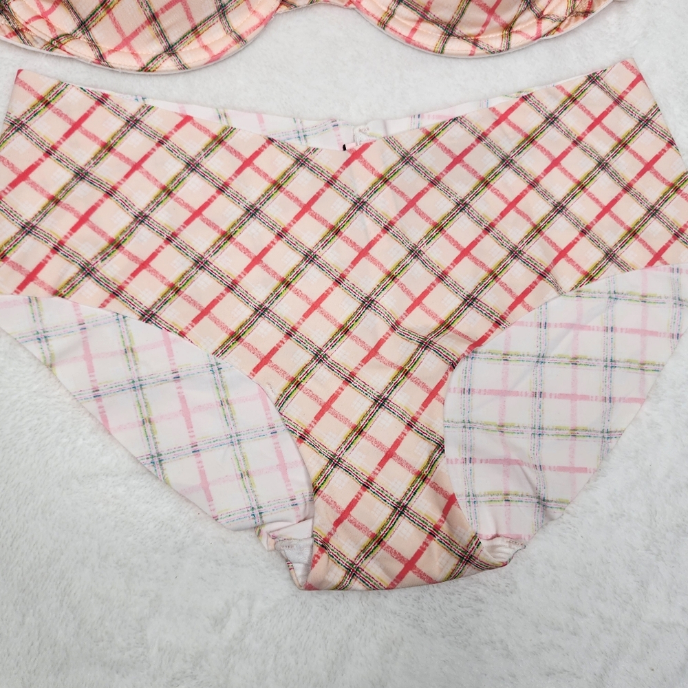 Victoria's Secret Pink Plaid Seamless No Show Hiphugger Panty Size Medium